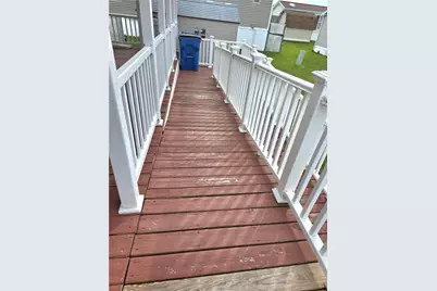 332 Maruca Dr, Mt Pleasant Boro, PA 15666 - Photo 9