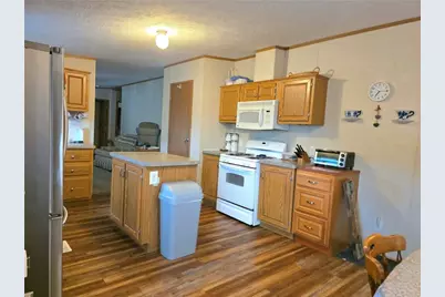 332 Maruca Dr, Mt Pleasant Boro, PA 15666 - Photo 11
