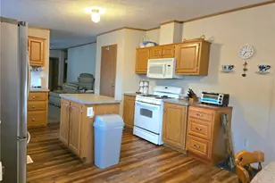 332 Maruca Dr, Mt Pleasant Boro, PA 15666 - Photo 11