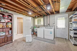 9133 S Irwin Ave, Pittsburgh, PA 15237 - Photo 35