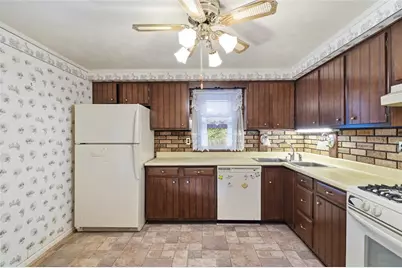 111 Arlene Ave, North Versailles, PA 15137 - Photo 9