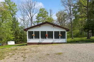 135 Tanager Dr, New Alexandria, PA 15670 - Photo 1