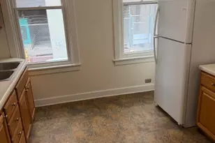 2106 Fox Wy, Pittsburgh, PA 15203 - Photo 7