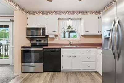 1522 Leona Ave, South Park, PA 15129 - Photo 7