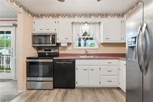 1522 Leona Ave, South Park, PA 15129 - Photo 7