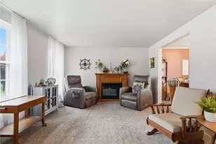 1522 Leona Ave, South Park, PA 15129 - Photo 3