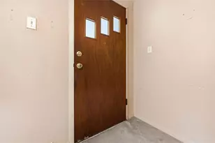 898 Geyer Rd, Pittsburgh, PA 15209 - Photo 9