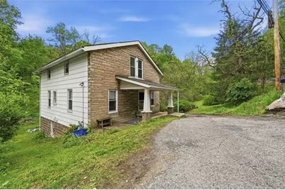 898 Geyer Rd, Pittsburgh, PA 15209 - Photo 1