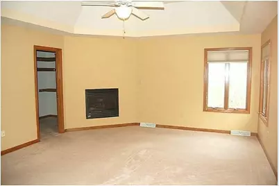 816 Graywyck Drive, Adams Township, PA 16046 - Photo 9