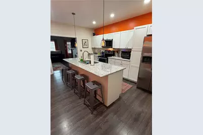 112 N 1st St, Jeannette, PA 15644 - Photo 11