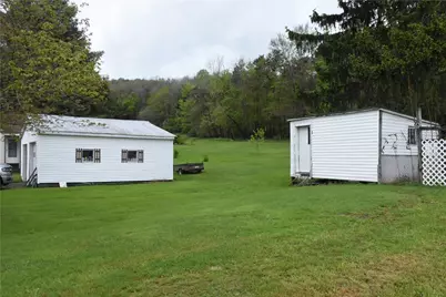 930 Logan Rd, Canoe Banks Twp, PA 15742 - Photo 9