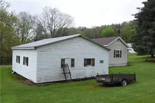 930 Logan Rd, Canoe Banks Twp, PA 15742 - Photo 7
