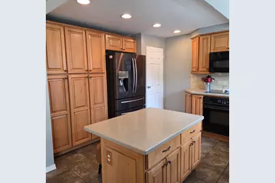 102 Raleigh Ct, Ross Twp, PA 15237 - Photo 5