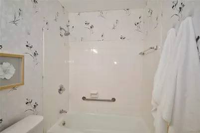 425 N Neville St #204, Pittsburgh, PA 15213 - Photo 27