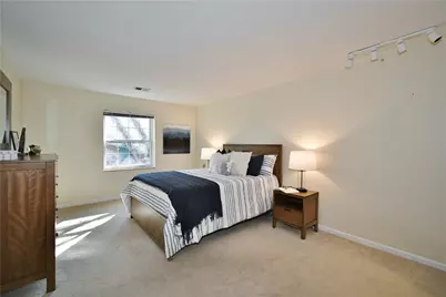 425 N Neville St #204, Pittsburgh, PA 15213 - Photo 19