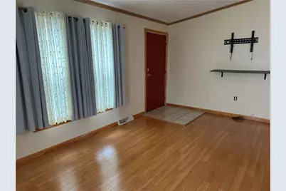 1021 St Clair St, Derry Township, PA 15650 - Photo 3