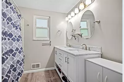 100 Circle Drive, White Oak, PA 15131 - Photo 7