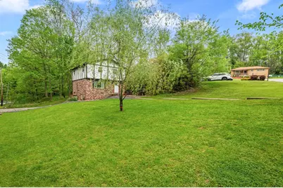 100 Circle Drive, White Oak, PA 15131 - Photo 15