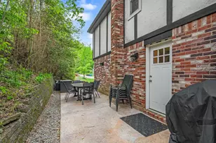 100 Circle Dr, White Oak, PA 15131 - Photo 11