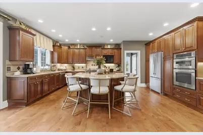 24 S Cowan Road, Collier Township, PA 15106 - Photo 9