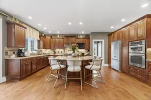 24 S Cowan Rd, Collier Township, PA 15106 - Photo 9