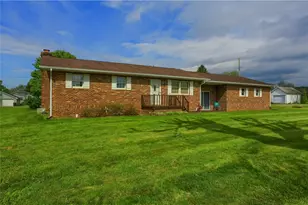 519 Oswald St, Wayne Township, PA 16157 - Photo 3