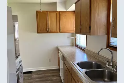 23 Virginia Dr, Lincoln Boro, PA 15133 - Photo 3