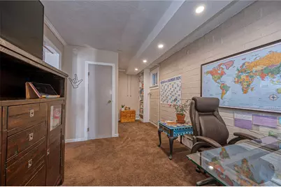 165 W Hutchinson Ave, Pittsburgh, PA 15218 - Photo 15