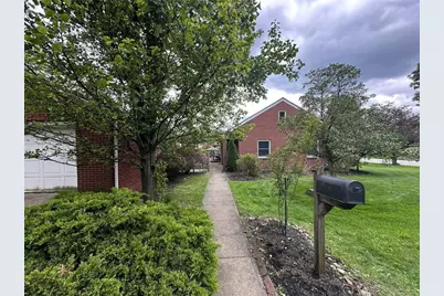 904 Sandalwood Dr, Greensburg, PA 15601 - Photo 9