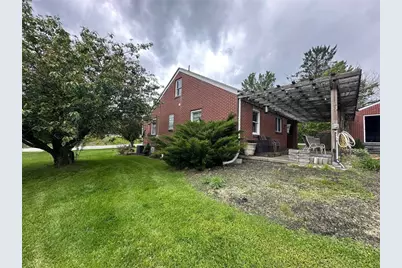 904 Sandalwood Dr, Greensburg, PA 15601 - Photo 5