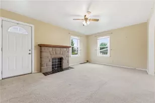 1027 Venice Ave, East McKeesport, PA 15035 - Photo 3