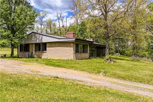 324 Fenfield Dr, Unity Township, PA 15650 - Photo 15