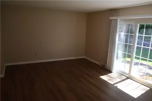 179 London Towne Dr, Pittsburgh, PA 15226 - Photo 9