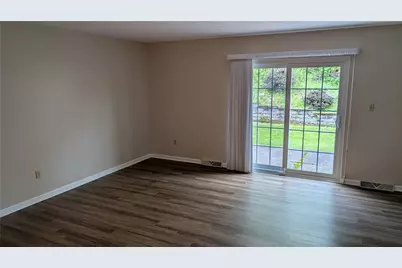 179 London Towne Dr, Pittsburgh, PA 15226 - Photo 5