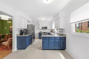 115 Newburn Dr, Pittsburgh, PA 15216 - Photo 13