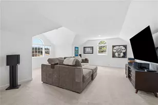115 Newburn Dr, Pittsburgh, PA 15216 - Photo 27
