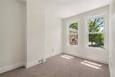 23 Edith Pl, Pittsburgh, PA 15213 - Photo 15