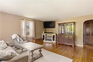 216 Lambert St, Central City Borough, PA 15926 - Photo 9