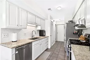 404 Chandler Pl, Pittsburgh, PA 15212 - Photo 11
