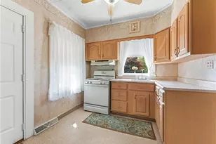 1041 Ohio Ave, Midland Boro, PA 15059 - Photo 15
