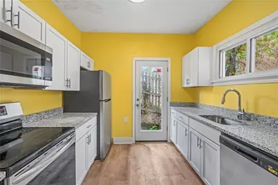 5 Edith Place, Pittsburgh, PA 15213 - Photo 9