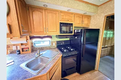 321 Dark Hollow Rd, Henry Clay Township, PA 15424 - Photo 9