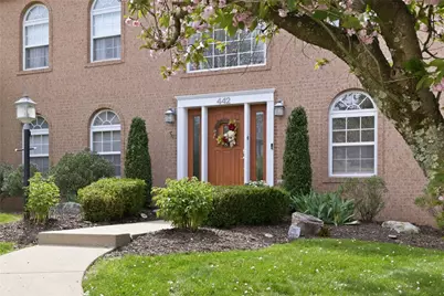 442 Shelbourne Dr, Pittsburgh, PA 15239 - Photo 3