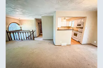 329 S Home Ave, Twp of But NE, PA 16001 - Photo 5