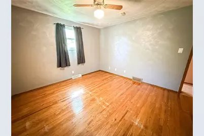 329 S Home Ave, Twp of But NE, PA 16001 - Photo 21