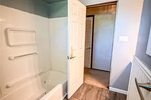 329 S Home Ave, Twp of But NE, PA 16001 - Photo 25
