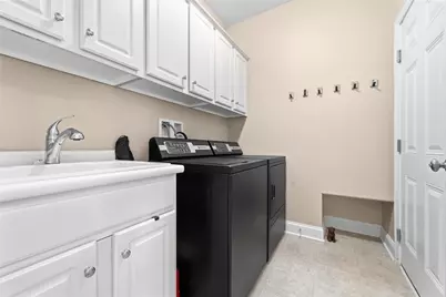 303 Torrey Pine Dr, Adams Township, PA 16046 - Photo 21