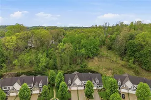 303 Torrey Pine Dr, Adams Township, PA 16046 - Photo 43
