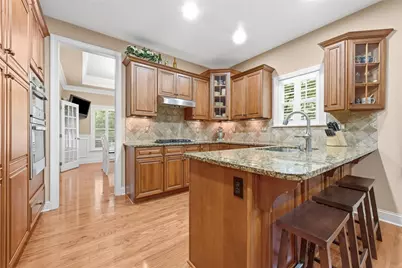 303 Torrey Pine Dr, Adams Township, PA 16046 - Photo 7
