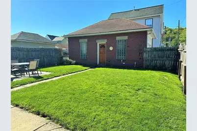 425 Wayne Ave, Ellwood City, PA 16117 - Photo 5